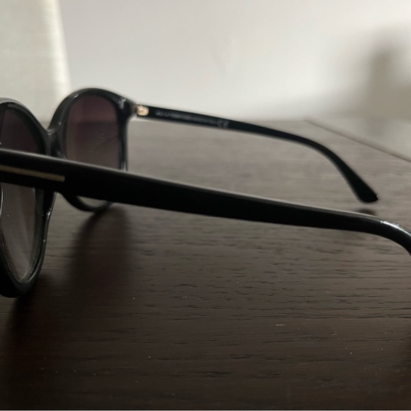 Tom Ford - Classic sunglasses - Picture 2 of 8